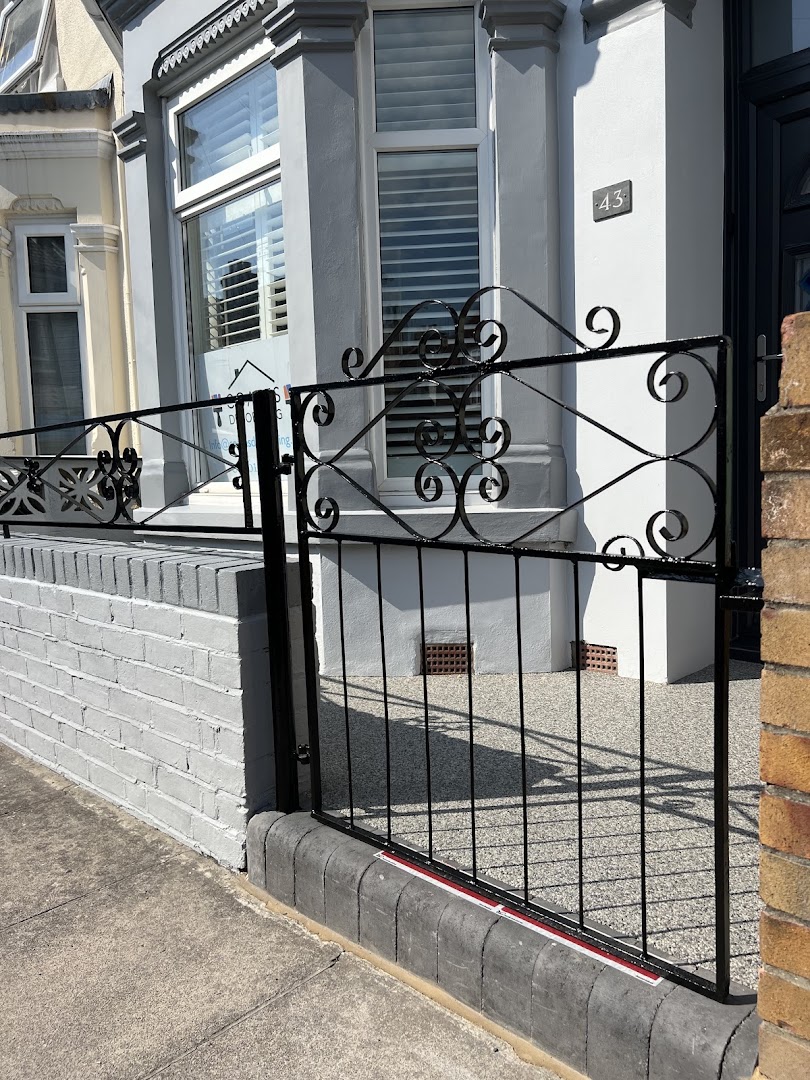 Coates Decorating — Photos 12
